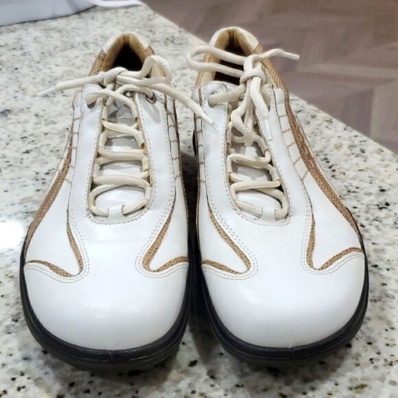 Ecco Golf Shoes, Womans size 38 - Picture 2 of 8